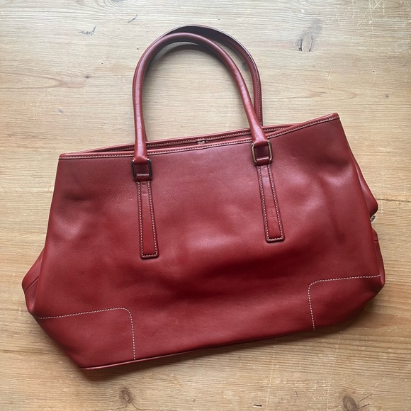 GORGEOUS RED VINTAGE 7757 COACH HAMPTONS Large Tote Bag Purse Leather - Picture 1 of 9